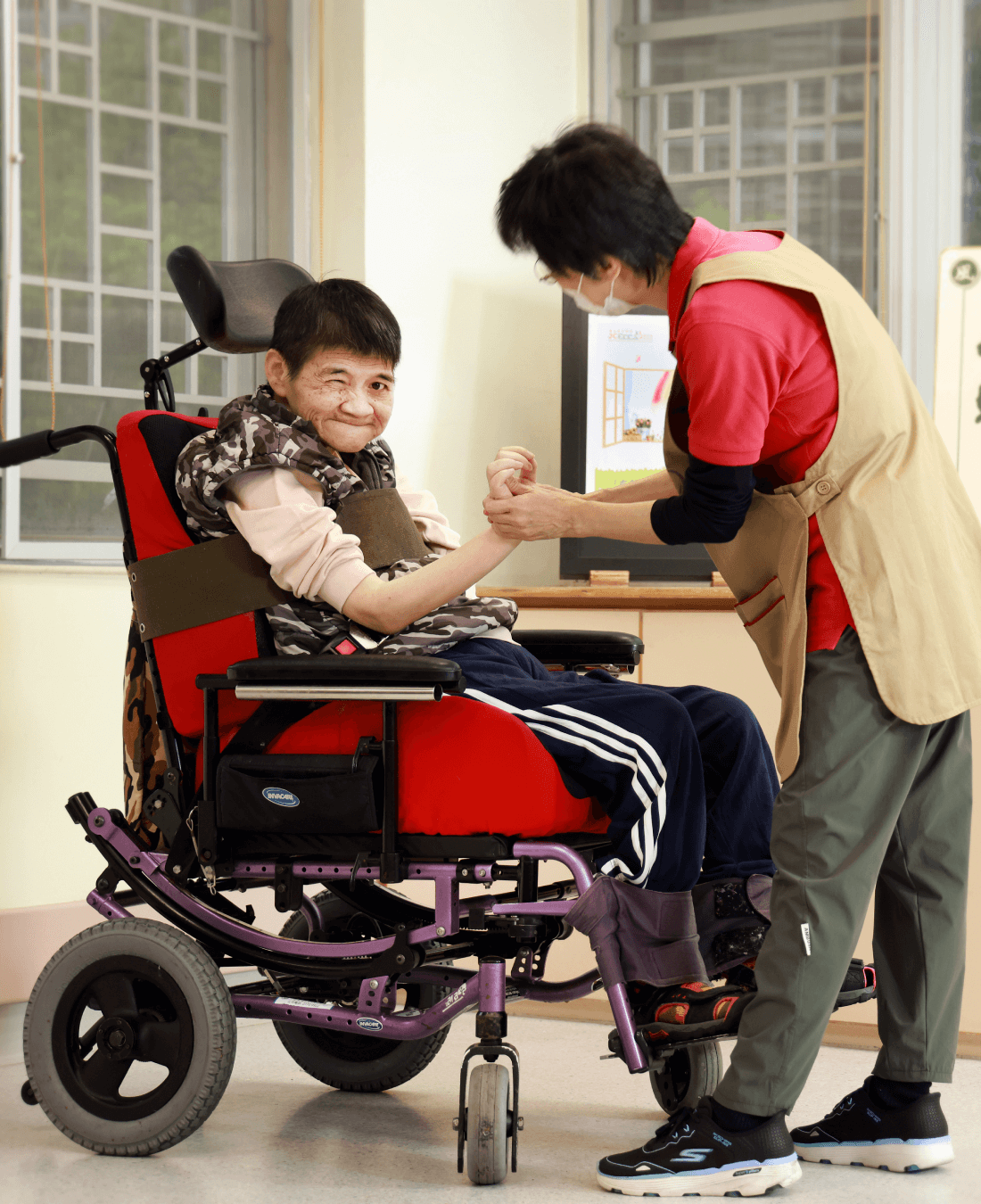 unison-wheel-chair-holding-arm