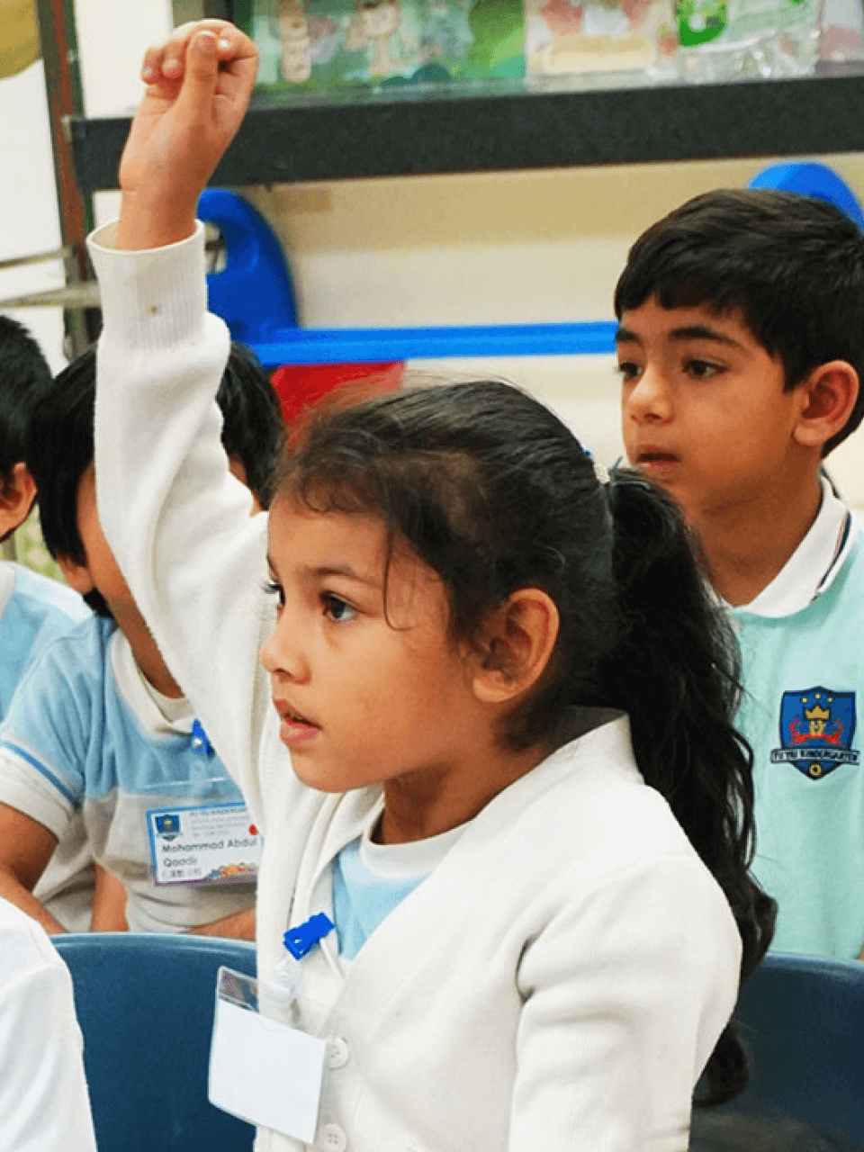 samrah raise up hand