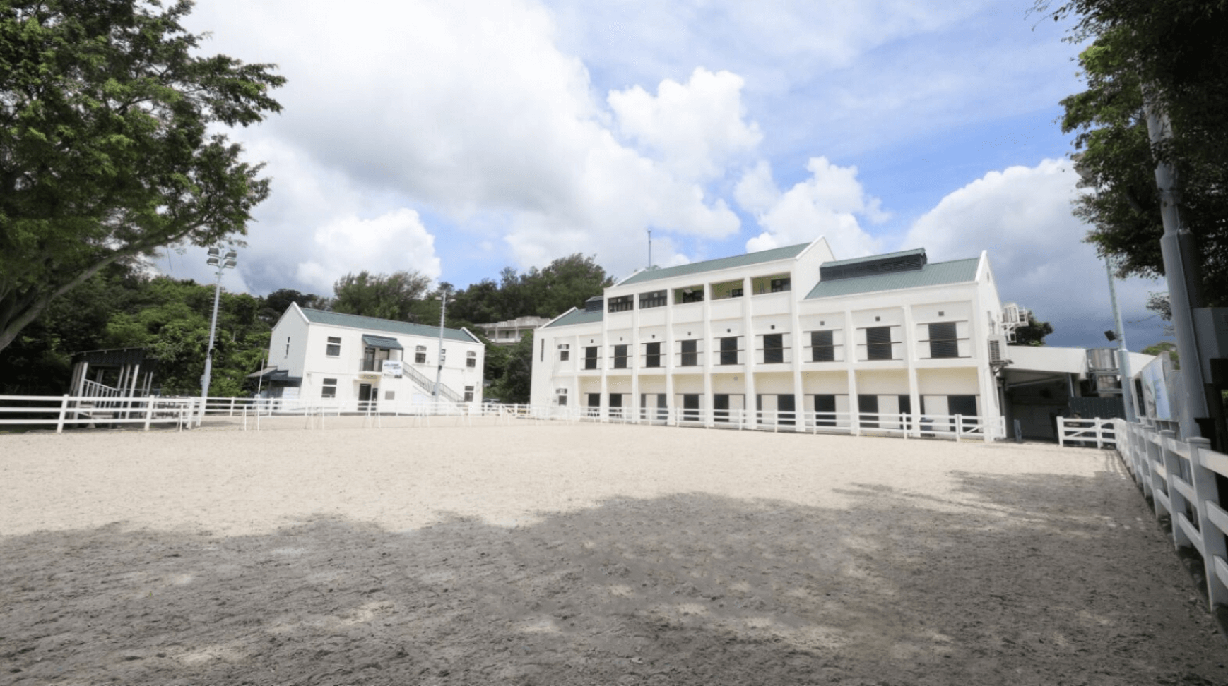 lei yu mun public riding facility