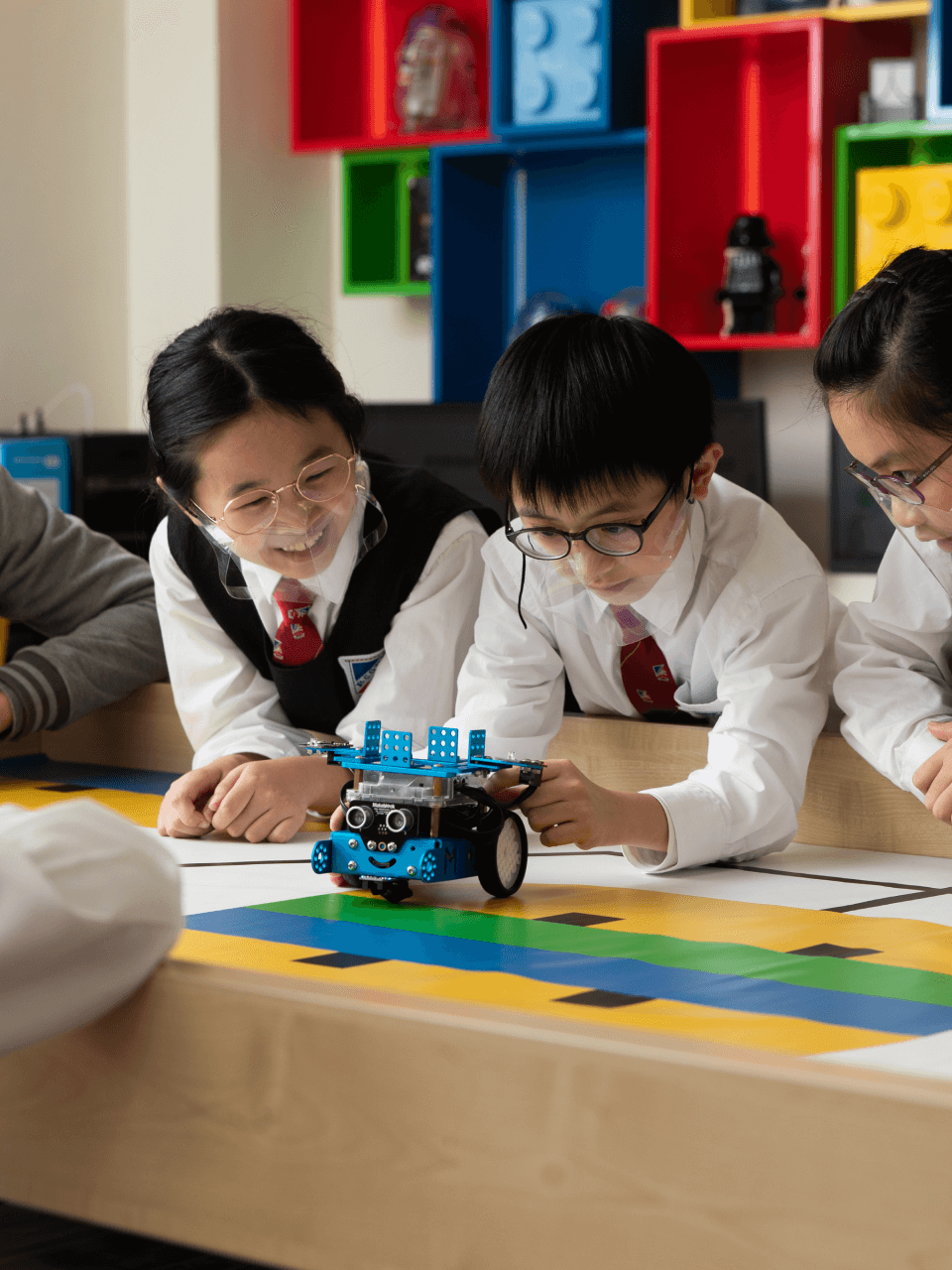 primary students critical thinking