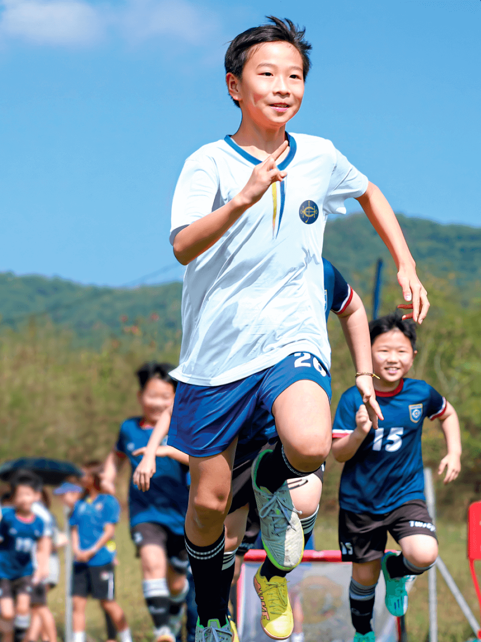 sport kid running portraitimage
