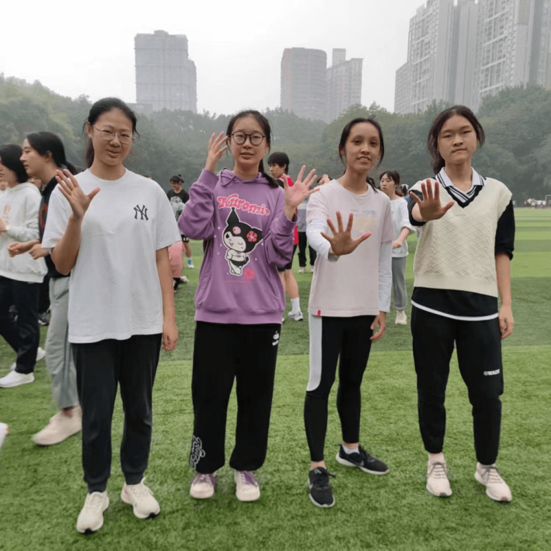 jenny cao with friends