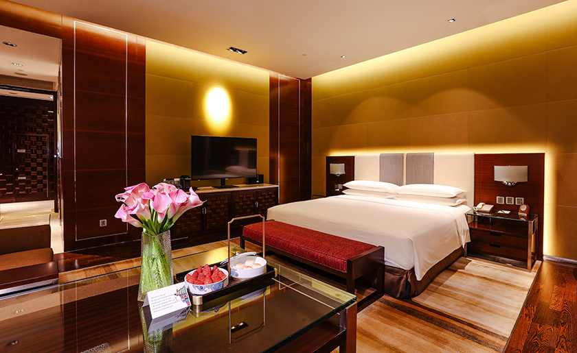 rm2024-roomsuites-03