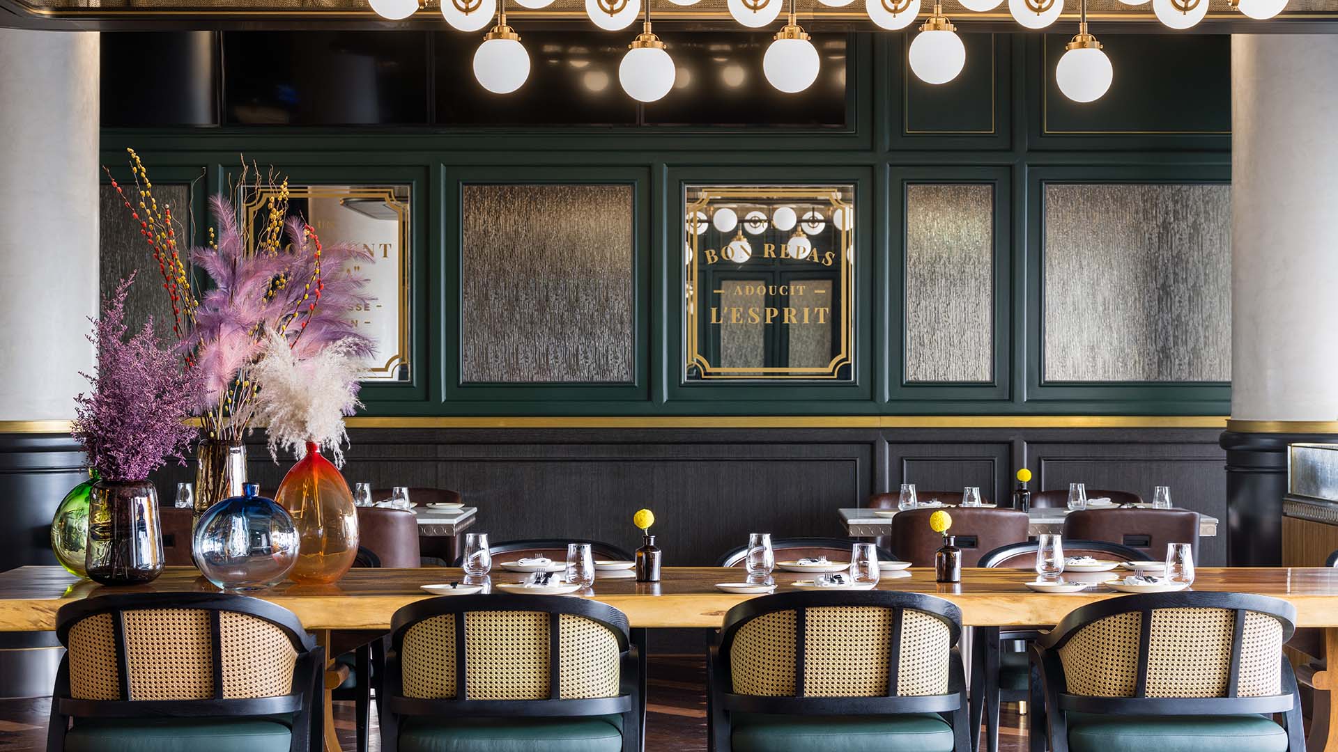 Bistro Canter